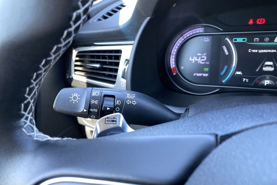 Продам Kia Niro 64kWhМакс.Prestige. РЕЗЕРВ. 2020 года в Львове