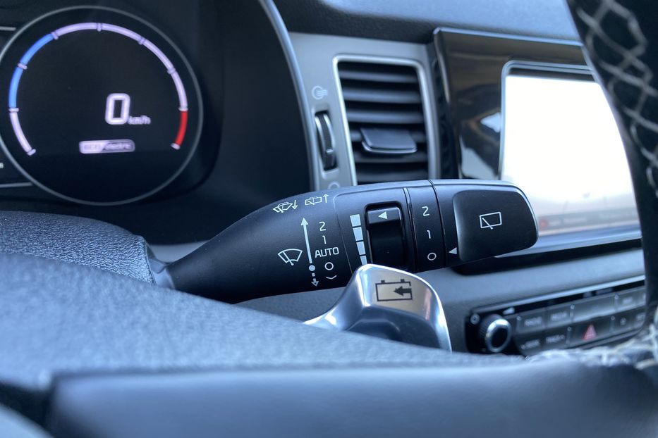 Продам Kia Niro 64kWhМакс.Prestige. РЕЗЕРВ. 2020 года в Львове