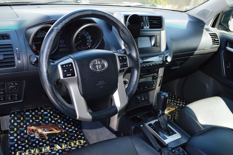 Продам Toyota Land Cruiser Prado 2012 года в Одессе