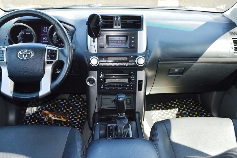 Продам Toyota Land Cruiser Prado 2012 года в Одессе