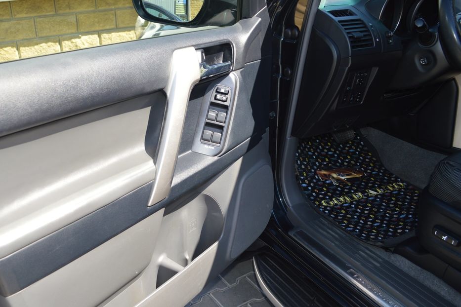 Продам Toyota Land Cruiser Prado 2012 года в Одессе