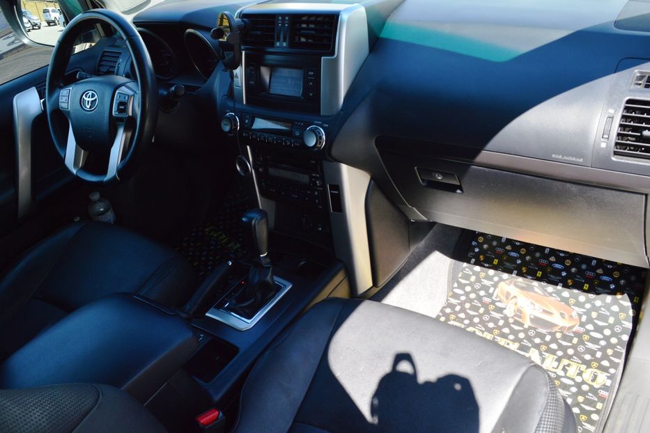 Продам Toyota Land Cruiser Prado 2012 года в Одессе