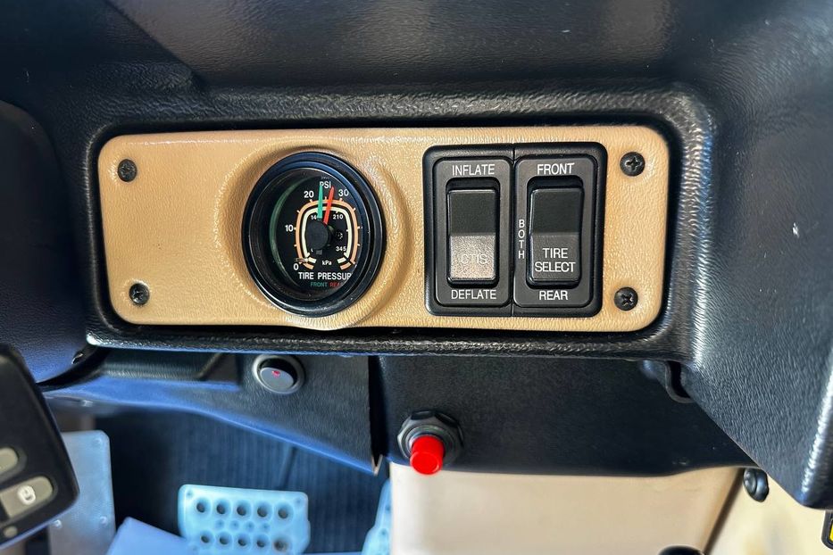 Продам Hummer H1 4x4 2000 года в Киеве