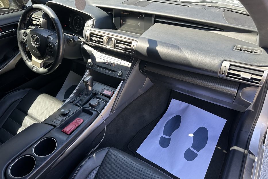 Продам Lexus IS 250 Fsport 2015 года в Киеве