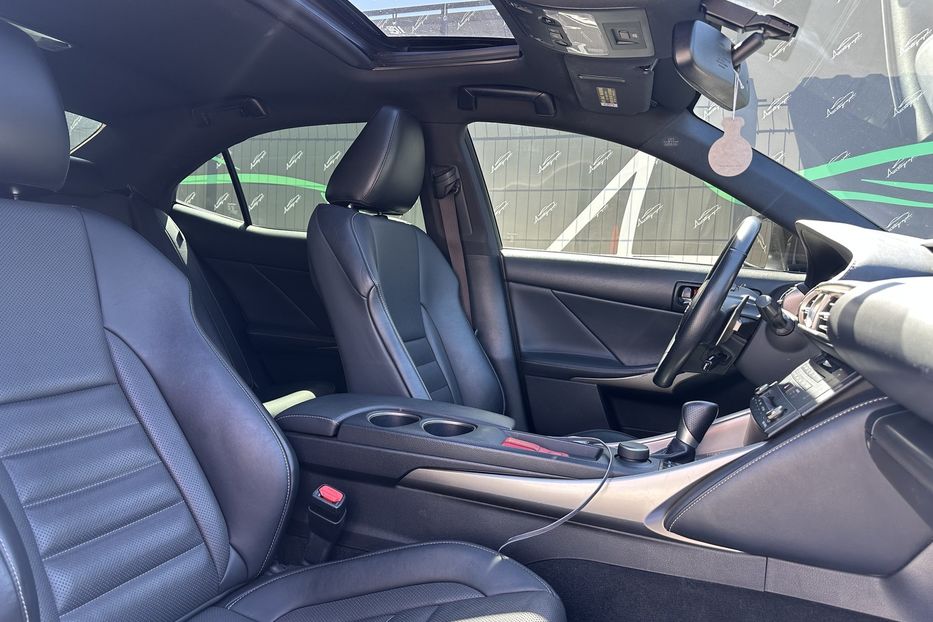 Продам Lexus IS 250 Fsport 2015 года в Киеве