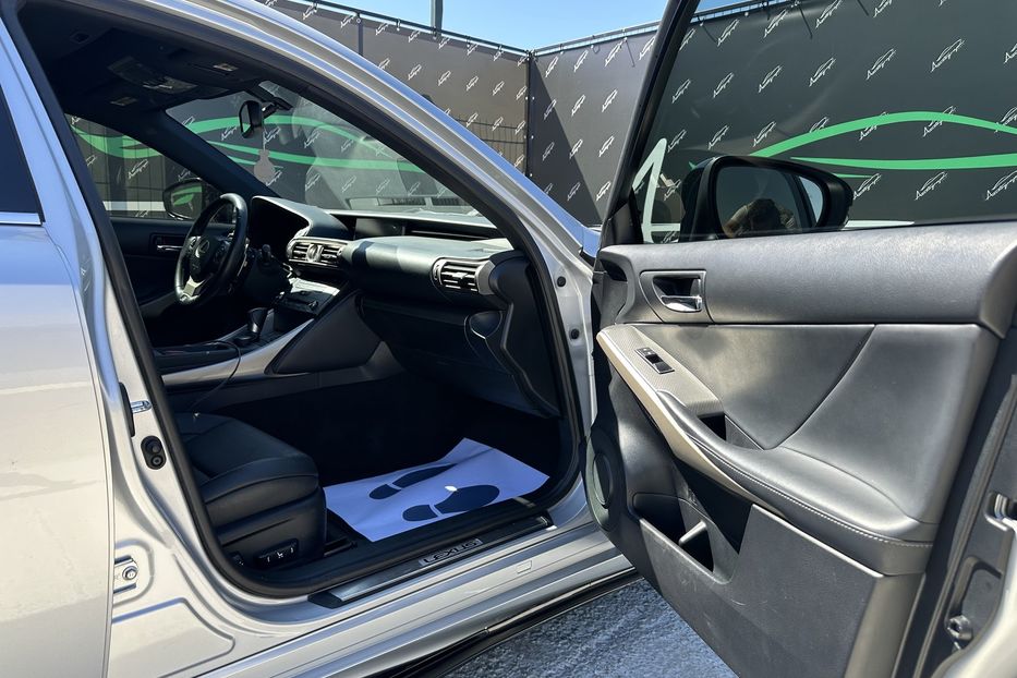 Продам Lexus IS 250 Fsport 2015 года в Киеве