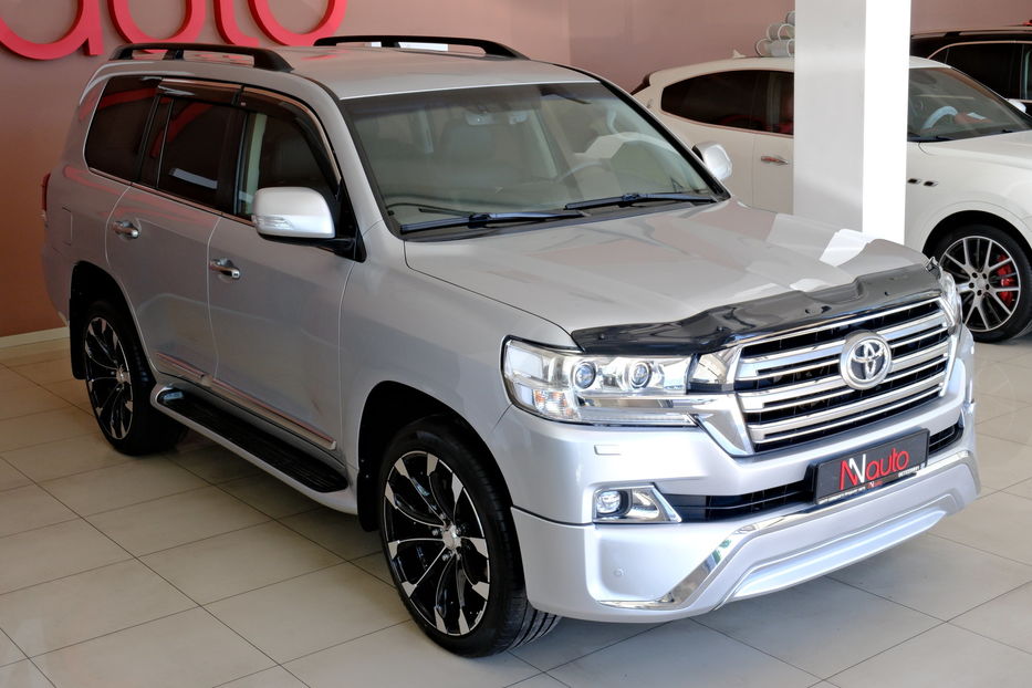 Продам Toyota Land Cruiser 200 2018 года в Одессе