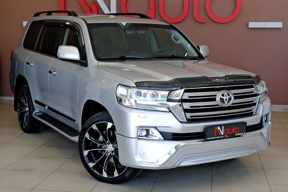 Продам Toyota Land Cruiser 200 2018 года в Одессе