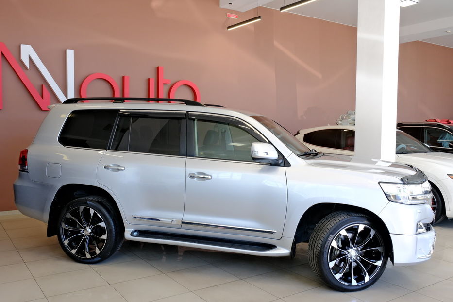 Продам Toyota Land Cruiser 200 2018 года в Одессе