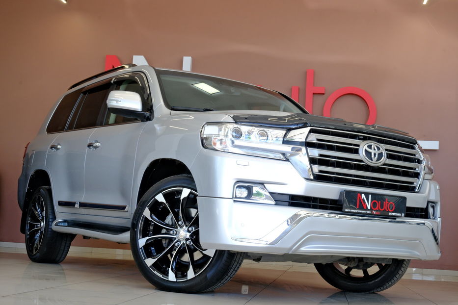Продам Toyota Land Cruiser 200 2018 года в Одессе