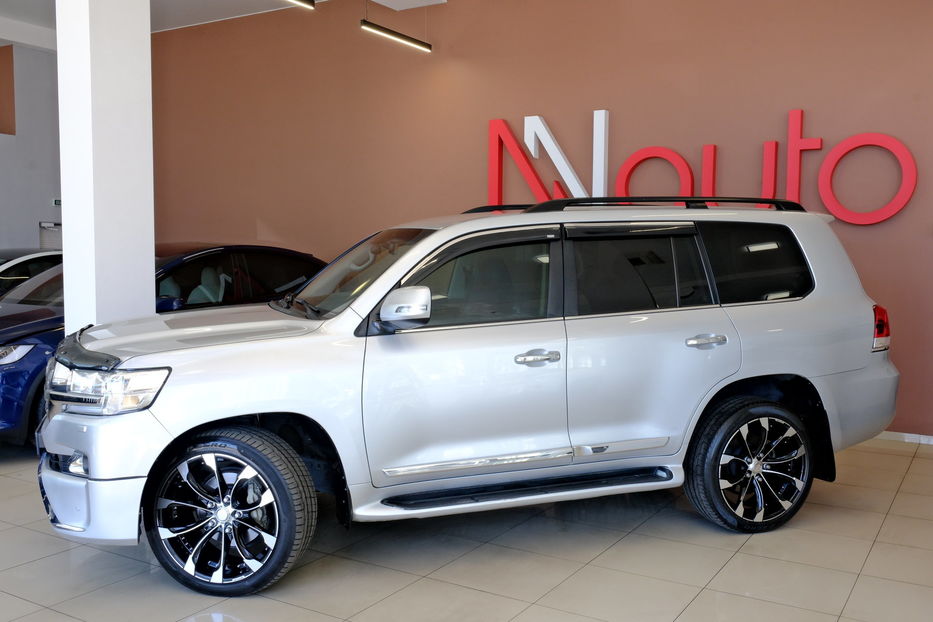 Продам Toyota Land Cruiser 200 2018 года в Одессе