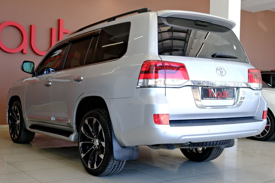 Продам Toyota Land Cruiser 200 2018 года в Одессе
