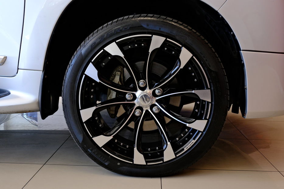 Продам Toyota Land Cruiser 200 2018 года в Одессе