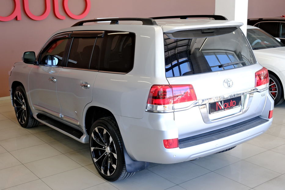 Продам Toyota Land Cruiser 200 2018 года в Одессе