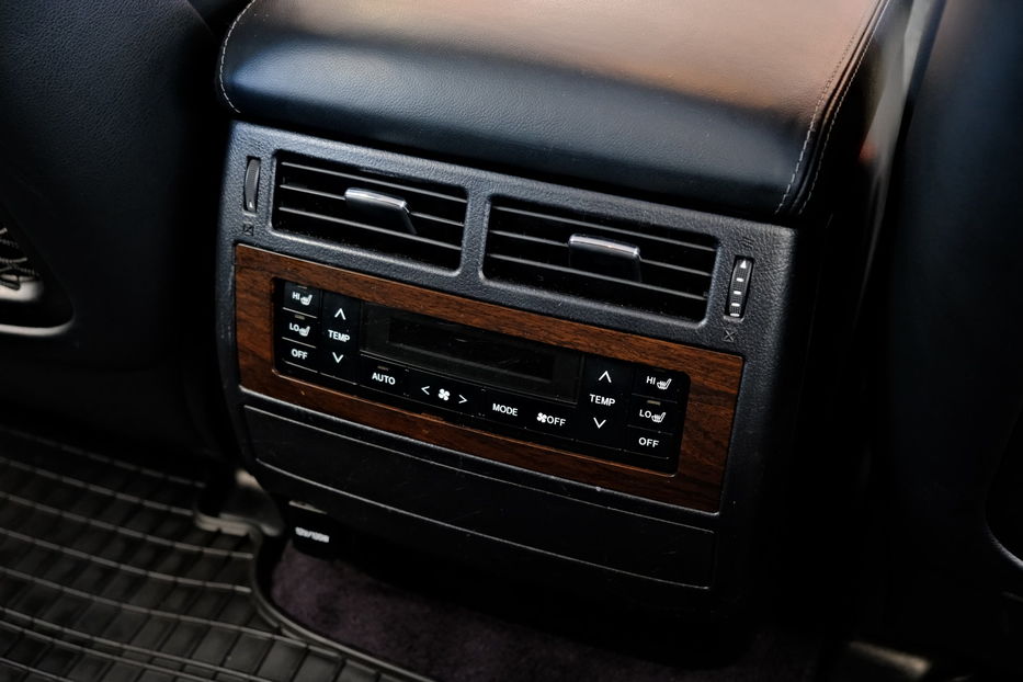 Продам Toyota Land Cruiser 200 2018 года в Одессе