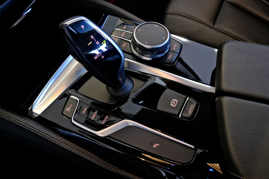 Продам BMW 520 2019 года в Одессе