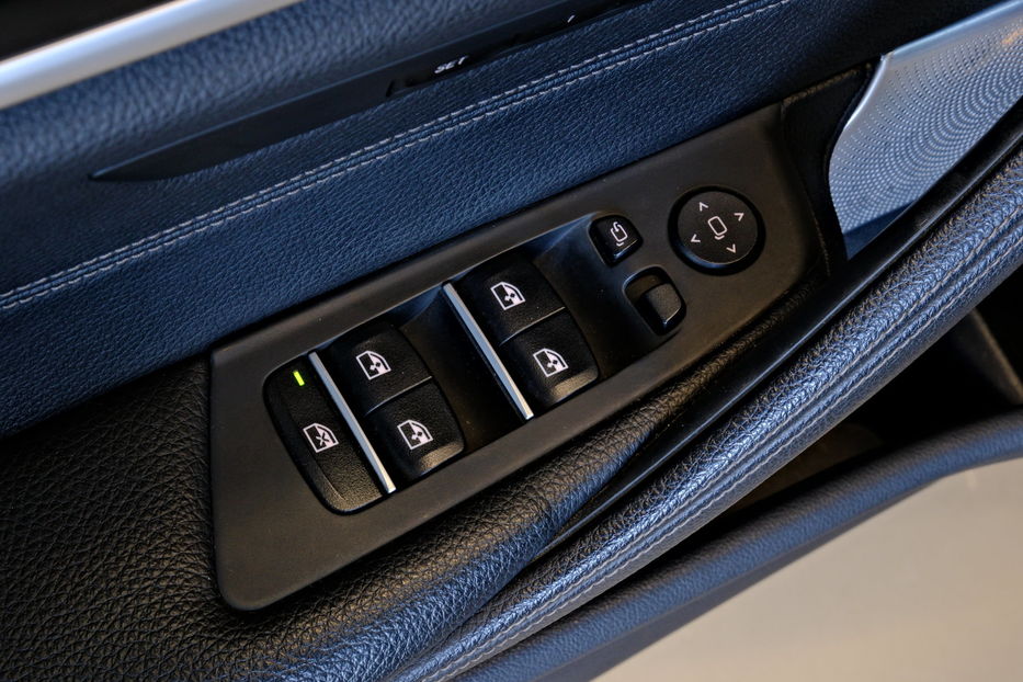 Продам BMW 520 2019 года в Одессе