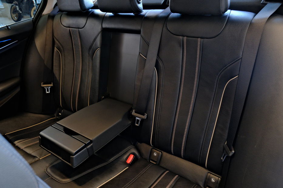 Продам BMW 520 2019 года в Одессе