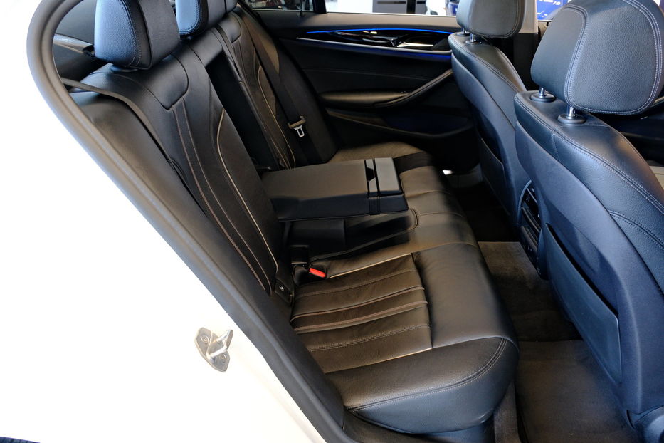 Продам BMW 520 2019 года в Одессе