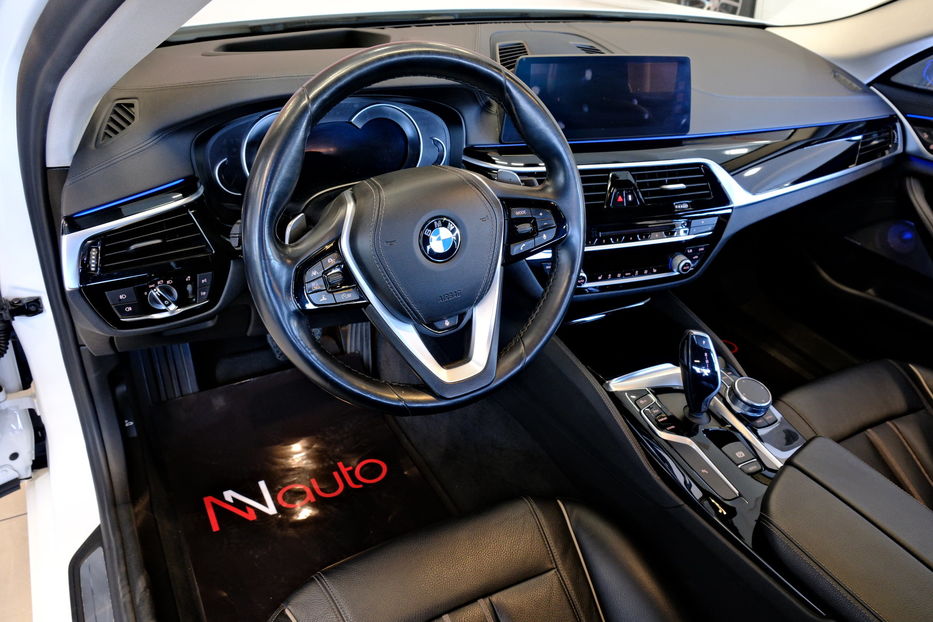 Продам BMW 520 2019 года в Одессе
