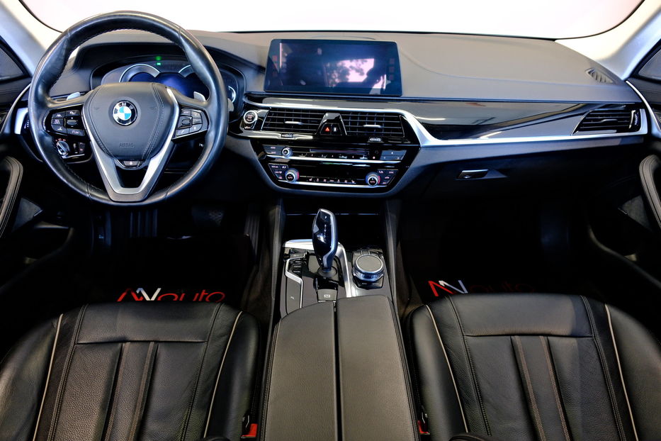 Продам BMW 520 2019 года в Одессе
