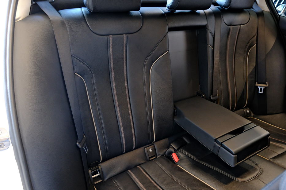 Продам BMW 520 2019 года в Одессе