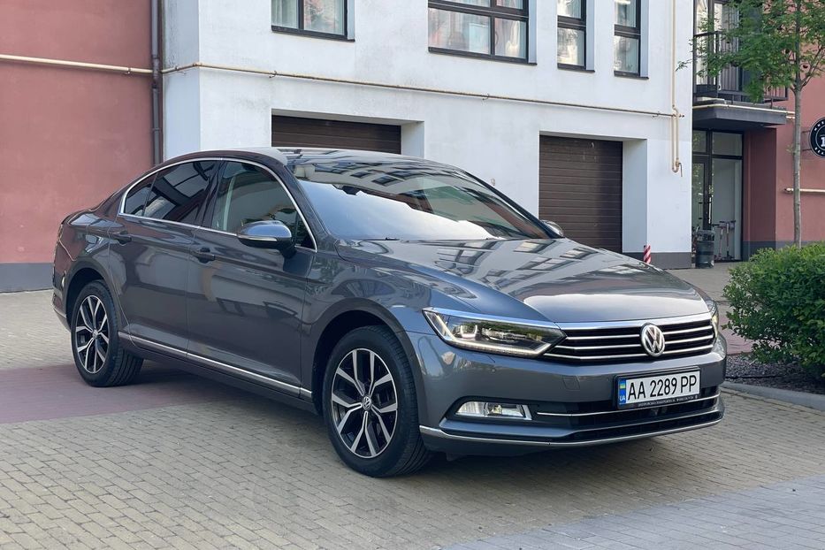 Продам Volkswagen Passat B8 Highline premium 2016 года в Киеве