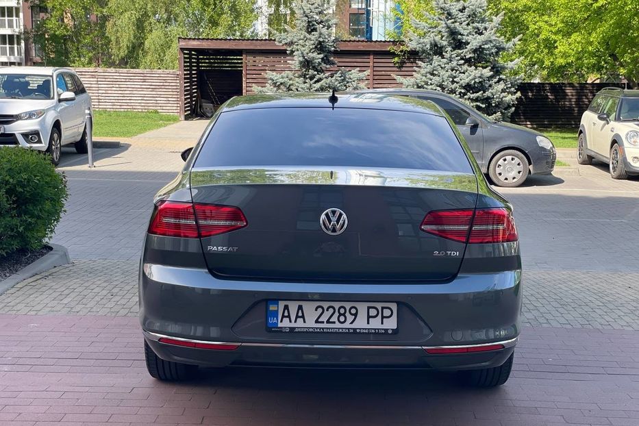 Продам Volkswagen Passat B8 Highline premium 2016 года в Киеве