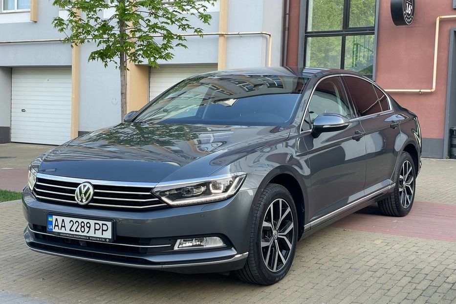 Продам Volkswagen Passat B8 Highline premium 2016 года в Киеве