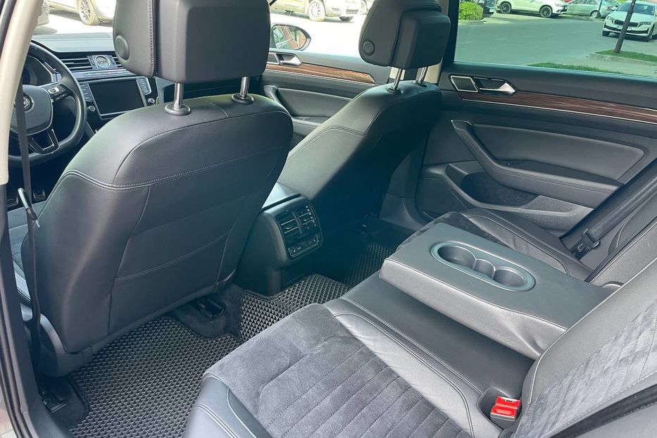Продам Volkswagen Passat B8 Highline premium 2016 года в Киеве
