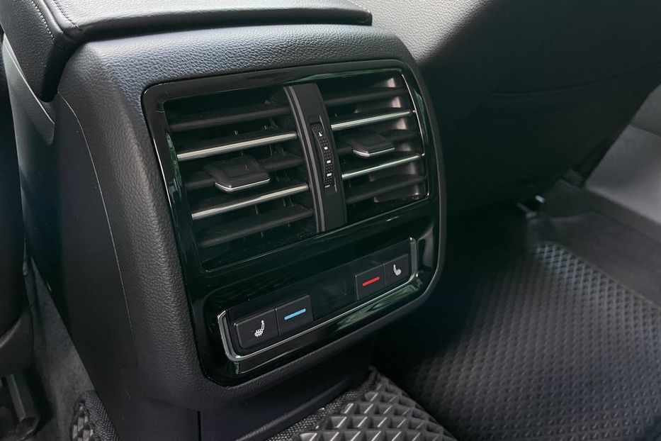 Продам Volkswagen Passat B8 Highline premium 2016 года в Киеве