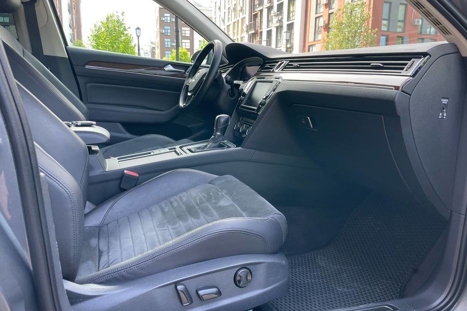 Продам Volkswagen Passat B8 Highline premium 2016 года в Киеве