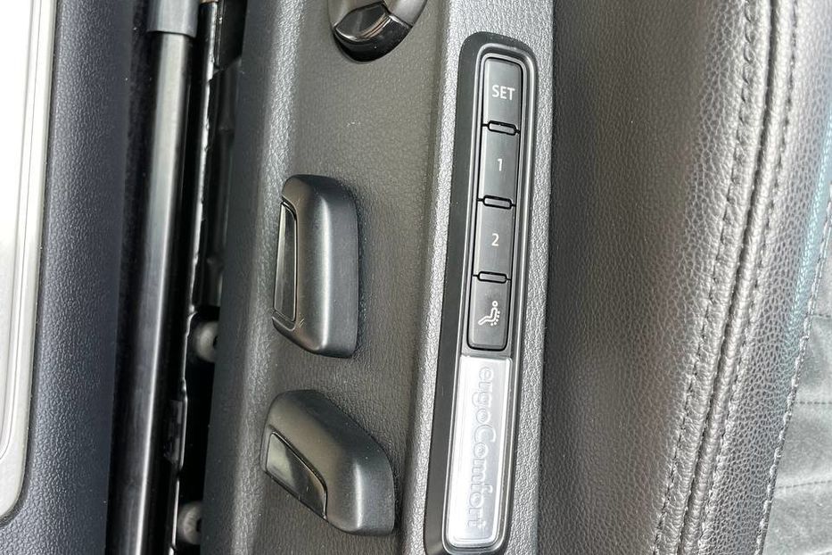 Продам Volkswagen Passat B8 Highline premium 2016 года в Киеве