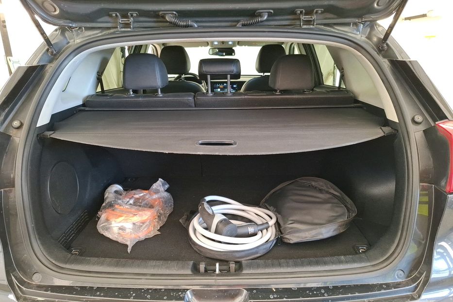 Продам Kia Niro 64 kw PREMIUM cal 2021 года в Львове