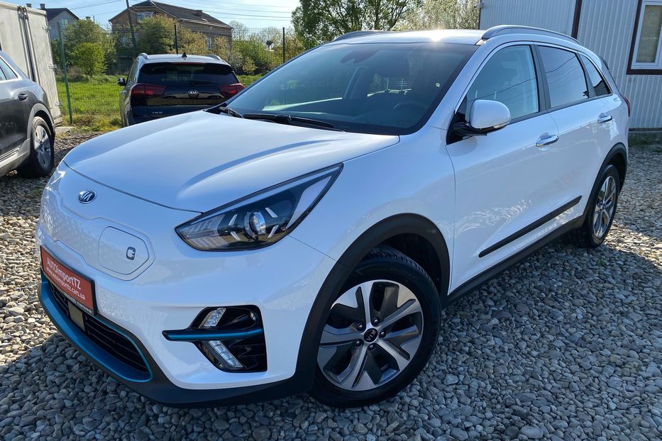 Продам Kia Niro 64кВтТепловийПідгрвсидінькерма 2021 года в Львове