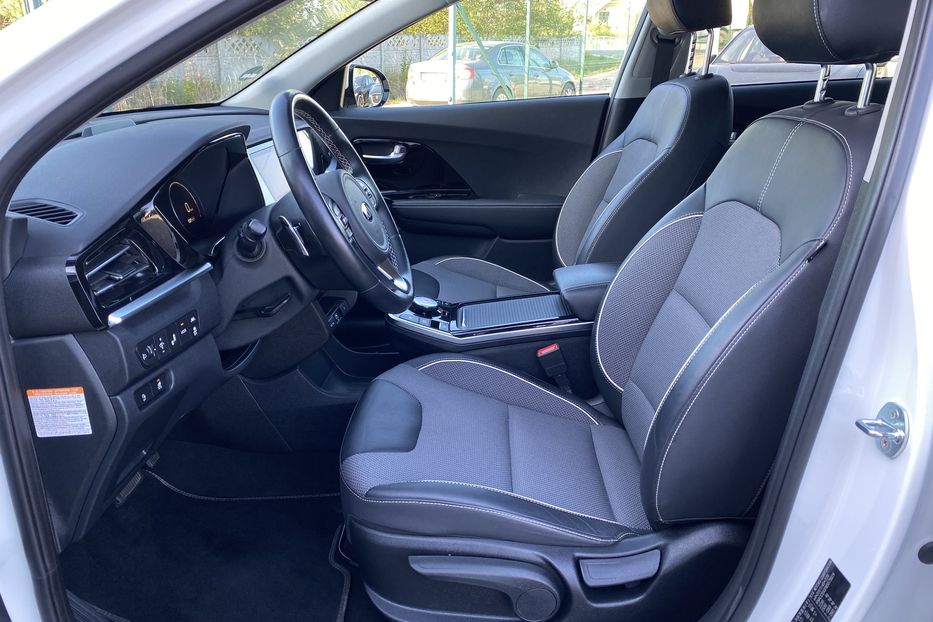 Продам Kia Niro 64кВтТепловийПідгрвсидінькерма 2021 года в Львове