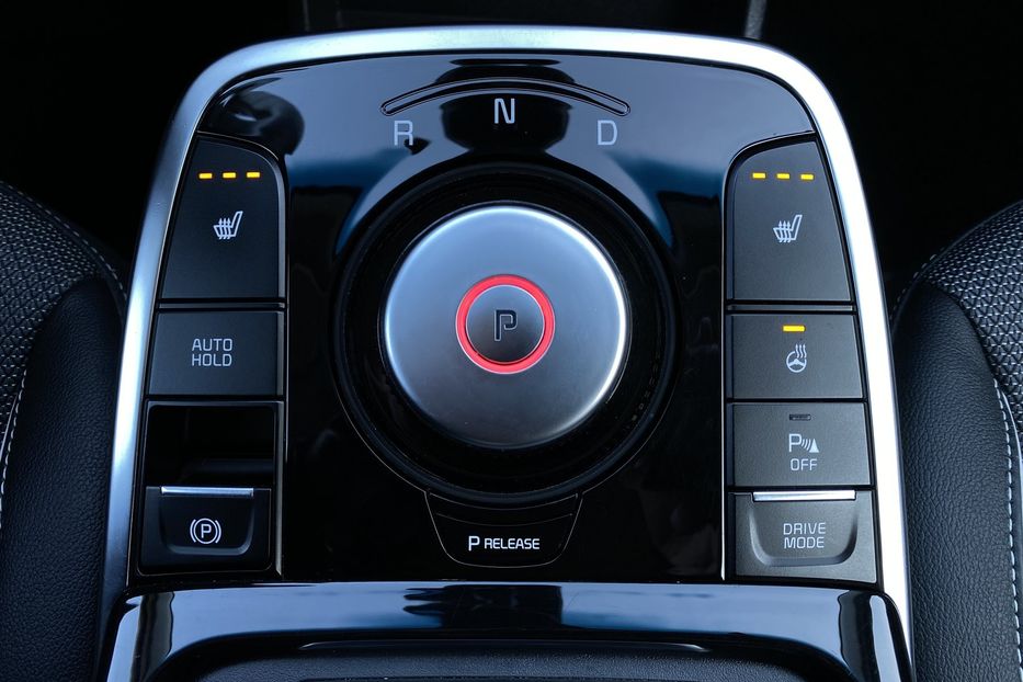 Продам Kia Niro 64кВтТепловийПідгрвсидінькерма 2021 года в Львове