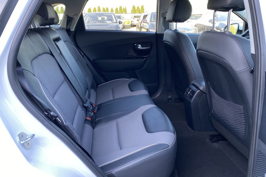 Продам Kia Niro 64кВтТепловийПідгрвсидінькерма 2021 года в Львове