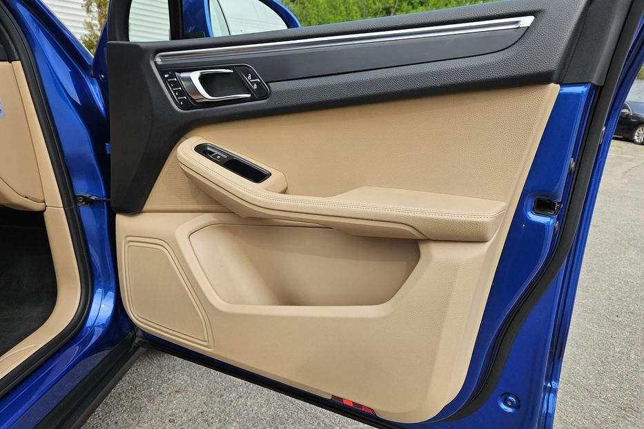 Продам Porsche Macan Офіційний! 2019 года в Киеве