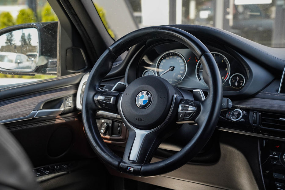 Продам BMW X5 xDrive30d 2015 года в Черновцах