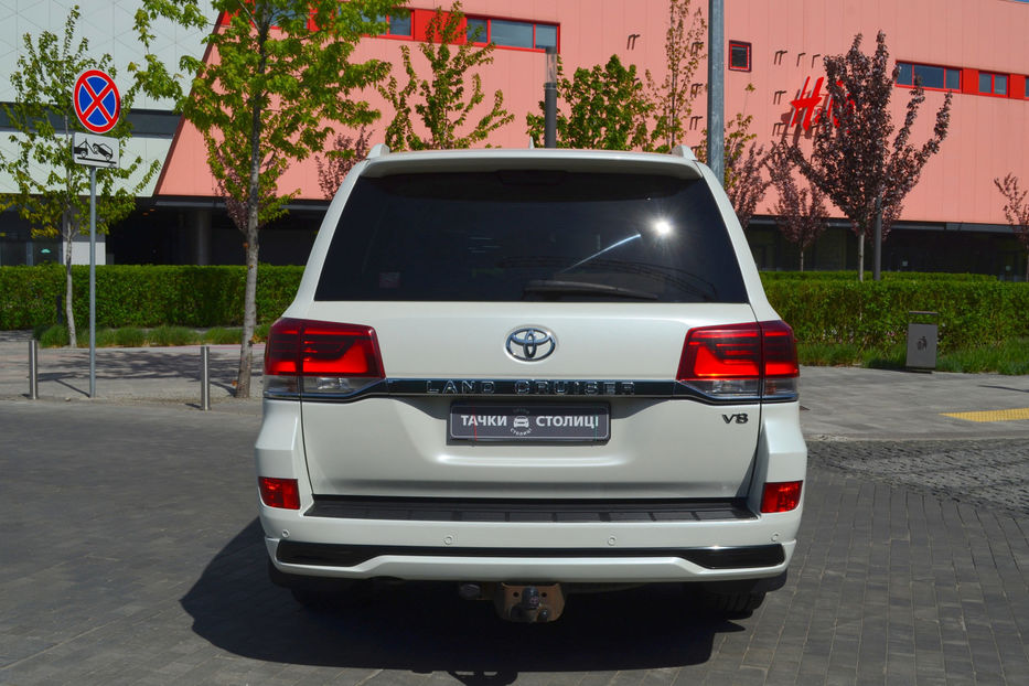 Продам Toyota Land Cruiser 200 2016 года в Киеве