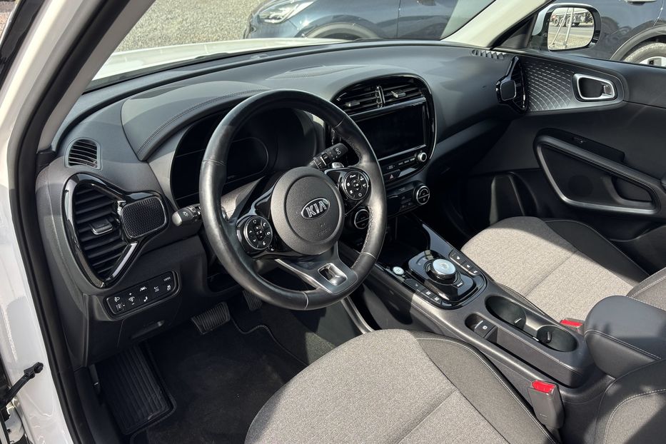Продам Kia Soul 64квт ExecutiveLine  2020 года в Львове