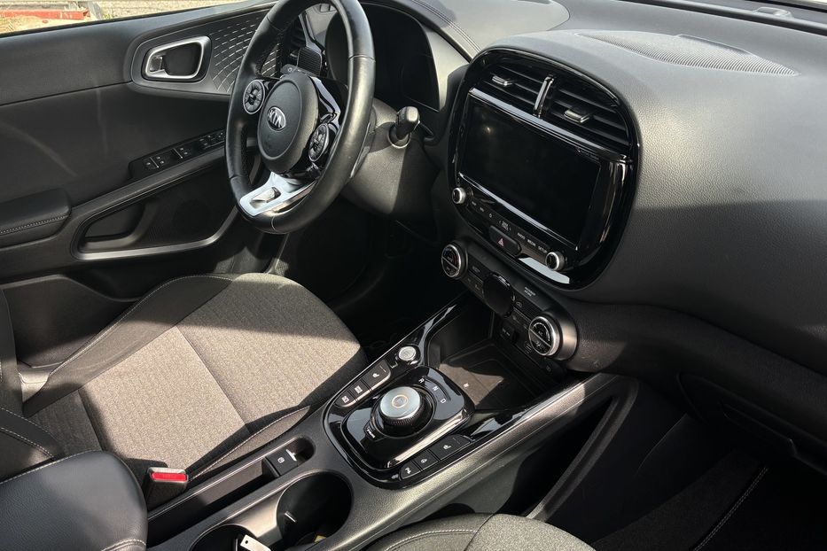 Продам Kia Soul 64квт ExecutiveLine  2020 года в Львове