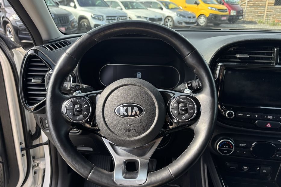 Продам Kia Soul 64квт ExecutiveLine  2020 года в Львове