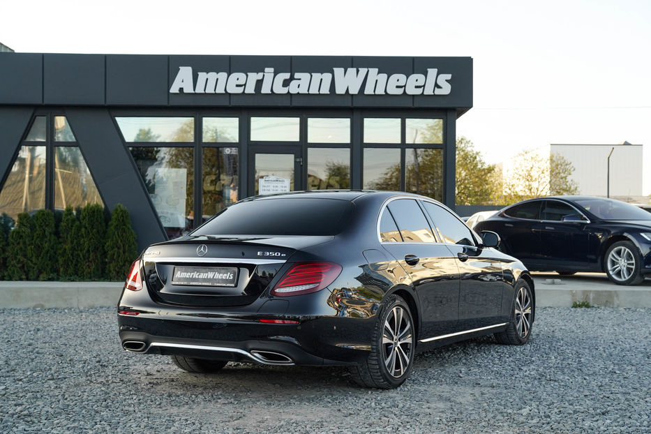 Продам Mercedes-Benz E-Class 350e AMG 2016 года в Черновцах