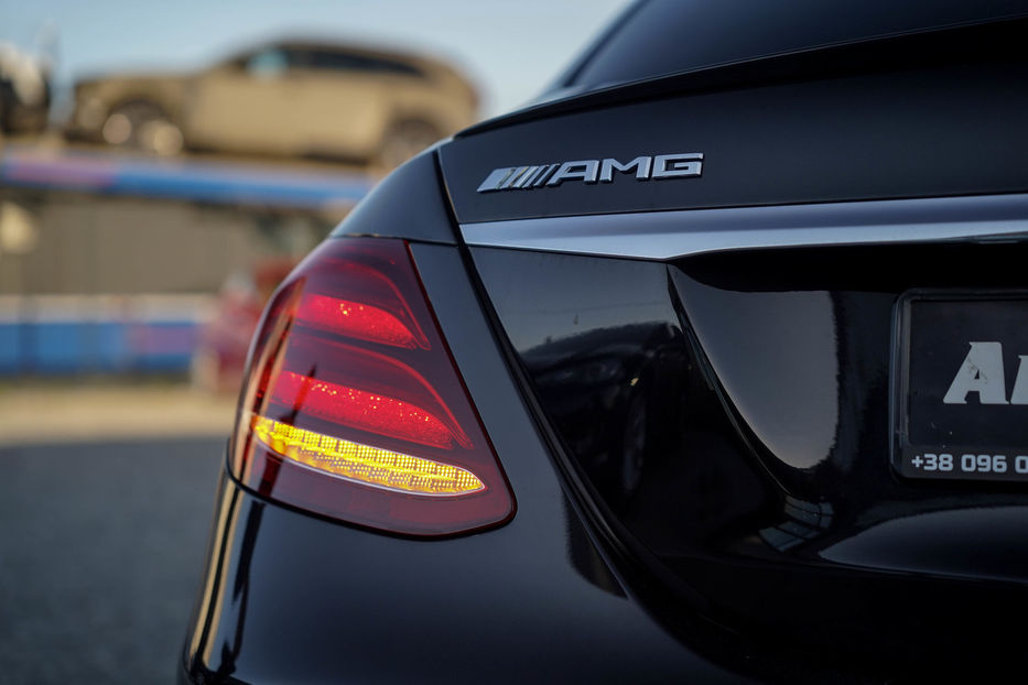 Продам Mercedes-Benz E-Class 350e AMG 2016 года в Черновцах