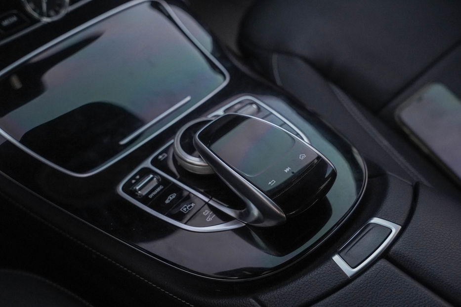 Продам Mercedes-Benz E-Class 350e AMG 2016 года в Черновцах
