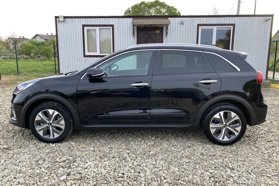Продам Kia Niro 64кВтКамераПідігрівсидінькерма 2021 года в Львове