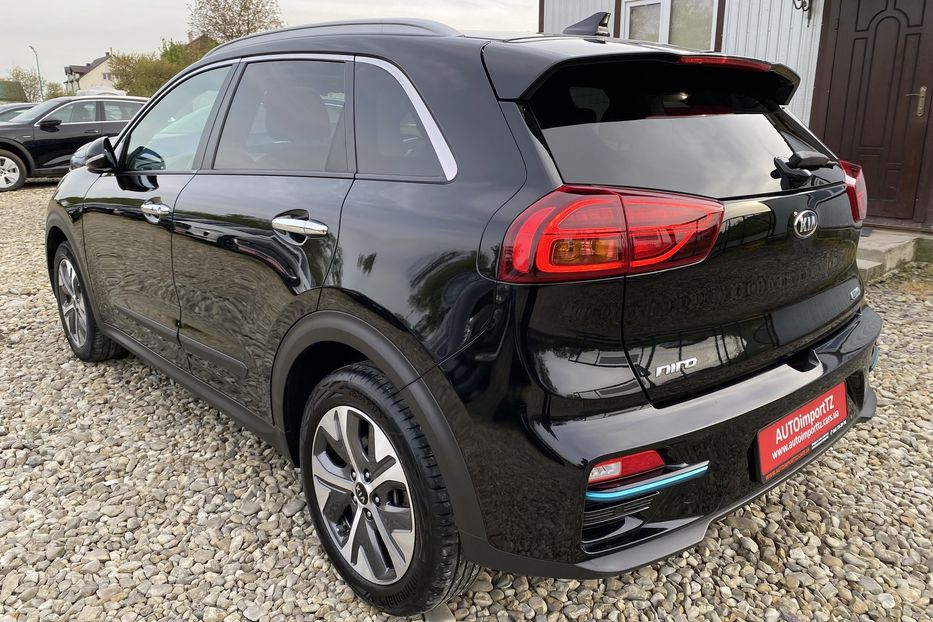 Продам Kia Niro 64кВтКамераПідігрівсидінькерма 2021 года в Львове