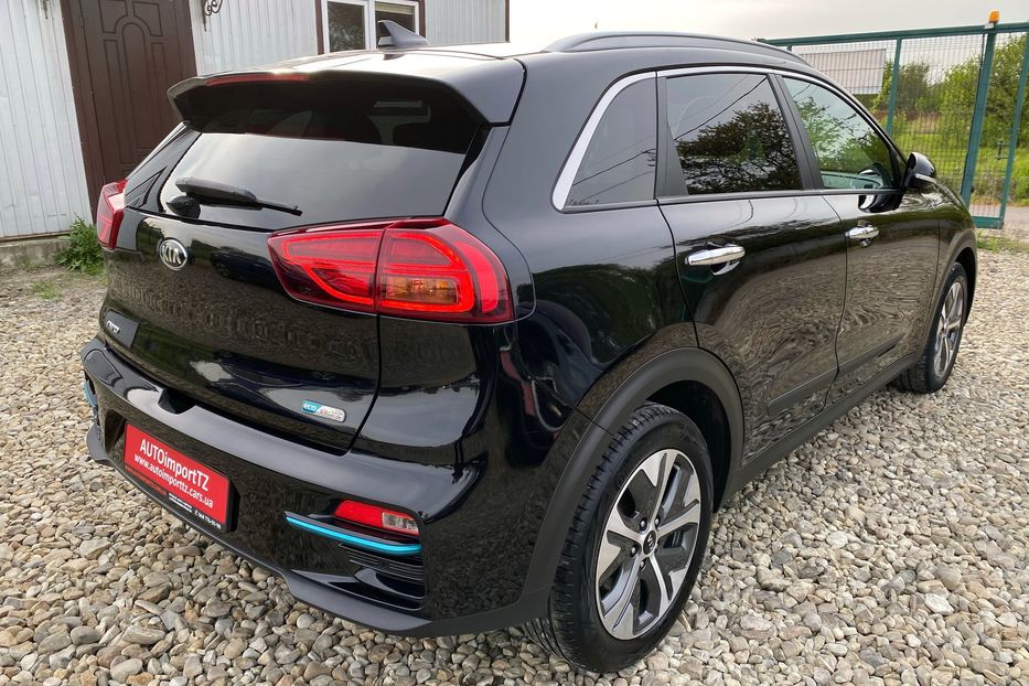 Продам Kia Niro 64кВтКамераПідігрівсидінькерма 2021 года в Львове